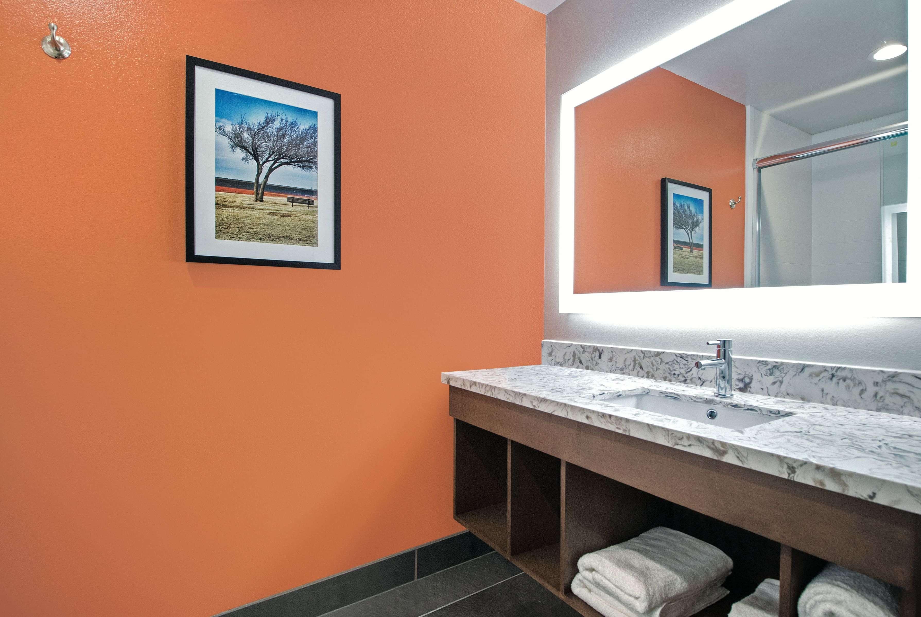 La Quinta By Wyndham Waco Baylor Downtown Otel Dış mekan fotoğraf